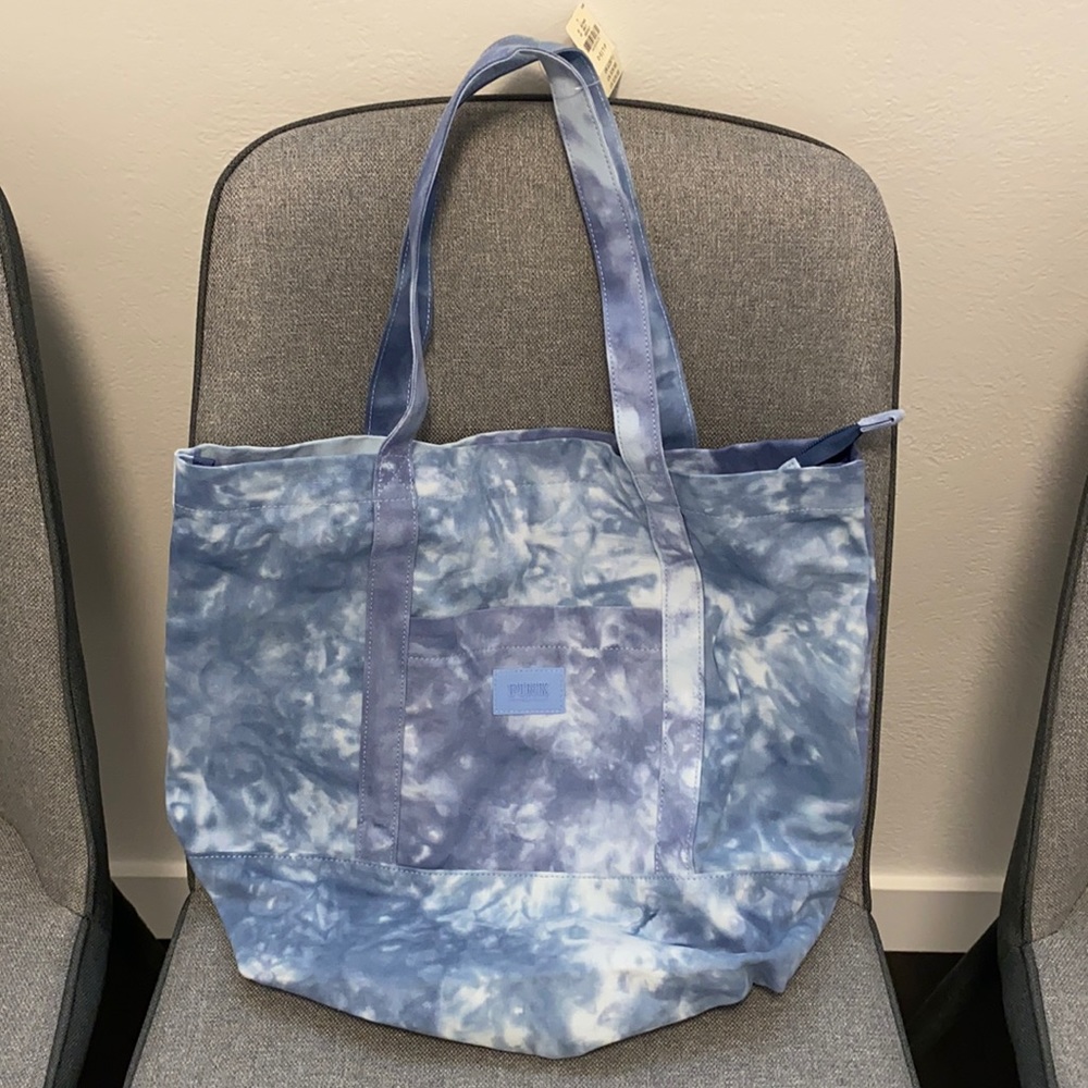 VS pink tie dye bag